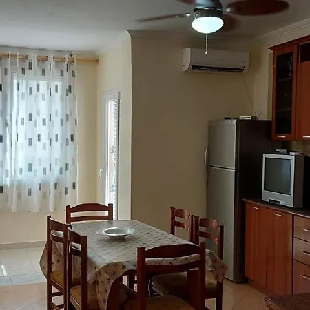 Alket's Apartament * Shëngjin